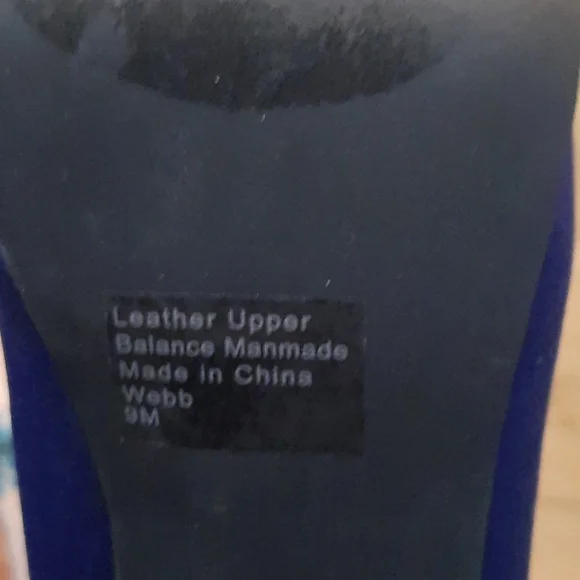 Navy Heels - Picture 4 of 6